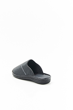Chaussons mules en cuir grainé