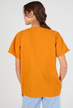 Blouse brodée en double gaze effet crêpé