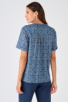 Blouse manches courtes en maille crêpe