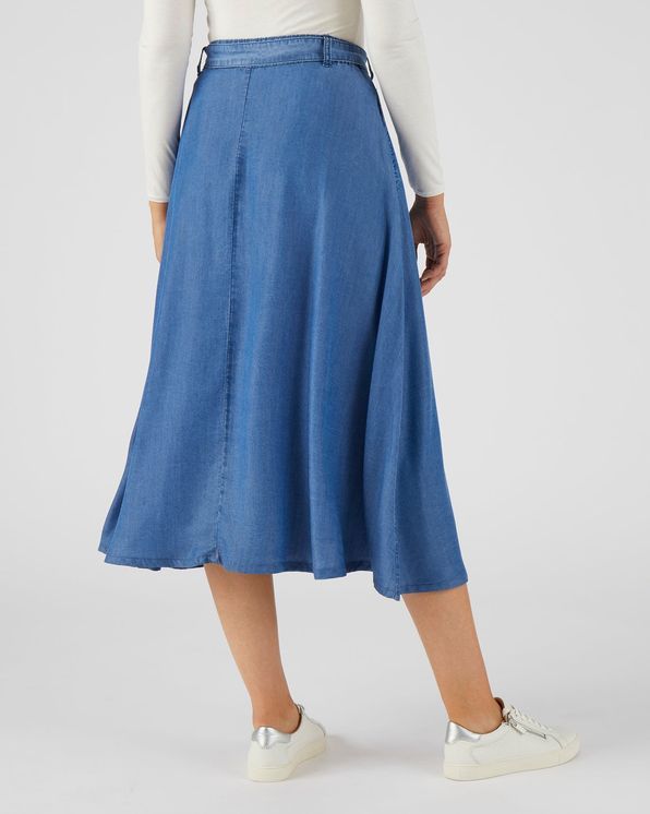 Jupe évasée pressionnée