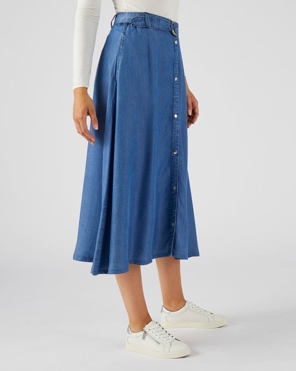 Jupe évasée pressionnée