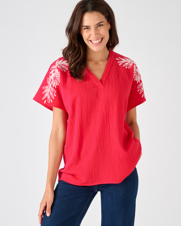 Blouse brodée en double gaze effet crêpé