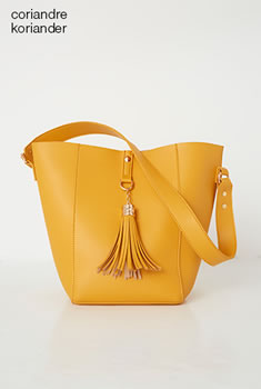 Sac pompon et sa pochette indépendante