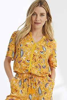 Top crépon imprimé cachemire brillant