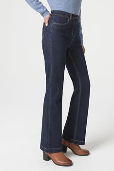 Jean 5 poches taille haute évasée