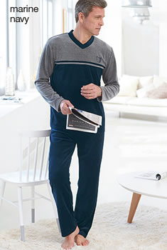 Pyjama velours broderie poitrine