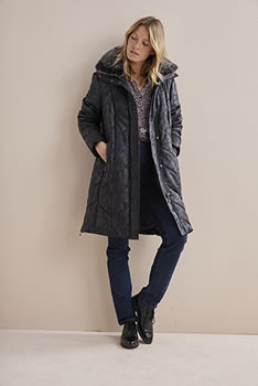 Doudoune matelassée suédine imprimé "reptile" ton sur ton