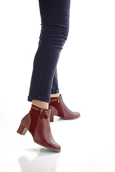 Boots cuir vachette pampilles fantaisie