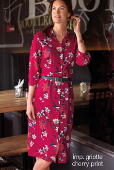 Robe entièrement boutonnée