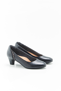Escarpins cuir chèvre détail strass