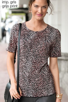 T-shirt “plissé permanent” imprimé graphique