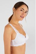 Soutien-gorge ampliforme sans armatures
