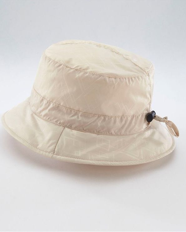 Chapeau de pluie imperméable