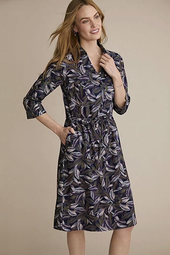 Robe crêpe stretch imprimé feuilles taille resserrable