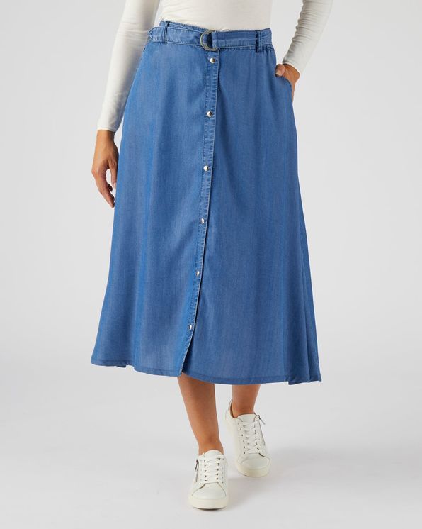 Jupe évasée pressionnée