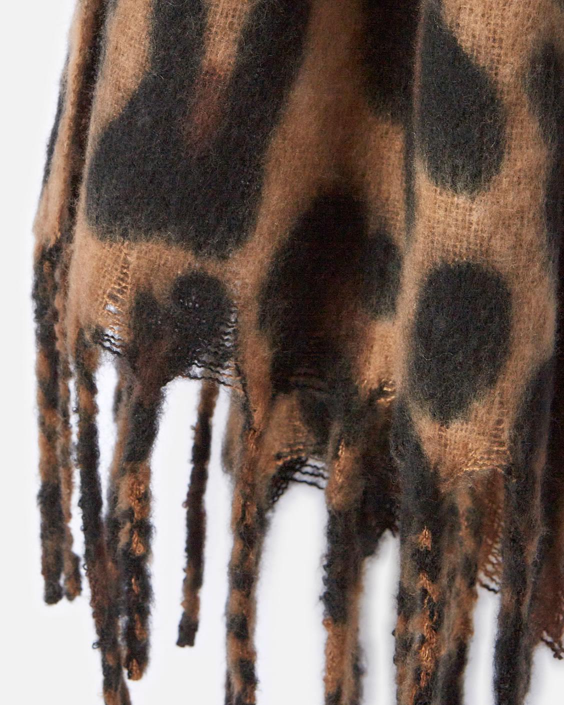 Echarpe à franges motif animalier