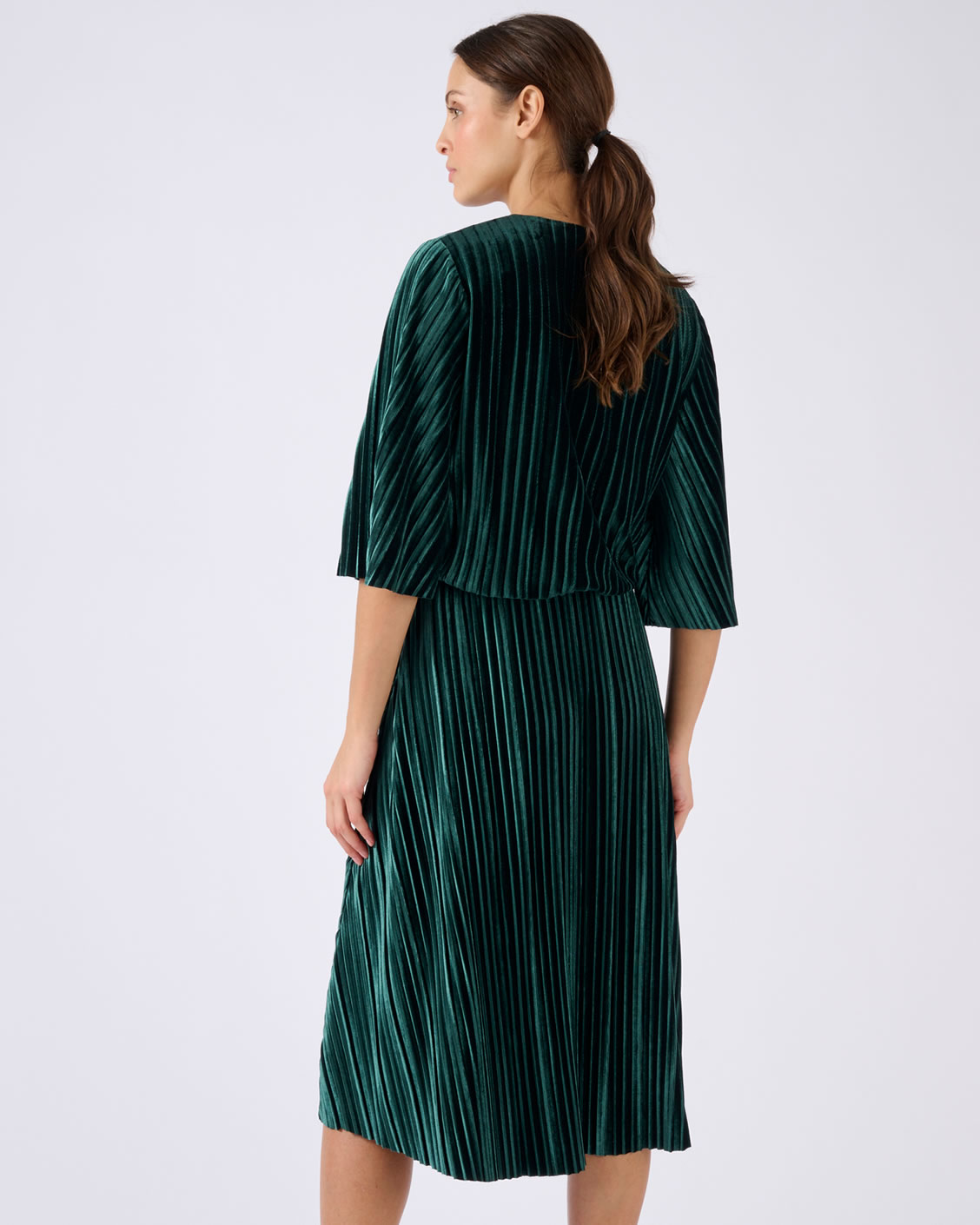 Robe en velours plissé