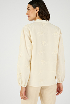 Chemisier broderies reliéfées