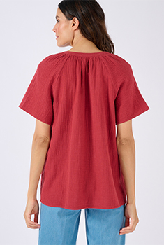 Blouse brodée en gaze de coton biologique