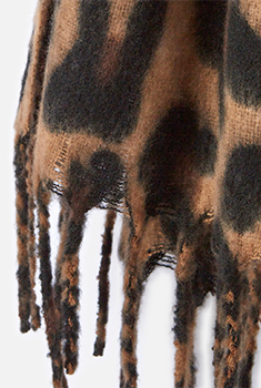Echarpe à franges motif animalier