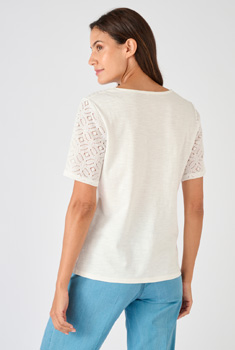 T-shirt pur coton empiècement macramé