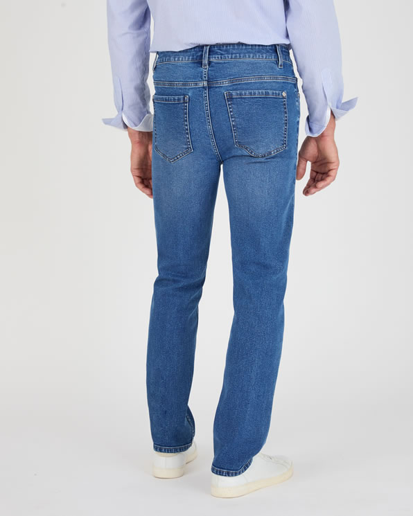 Jean droit 5 poches.