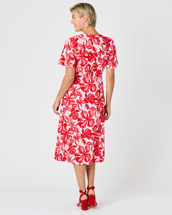 Robe tissu crêpe manches papillon