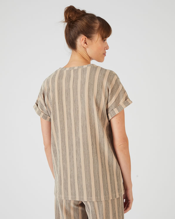 Tee-shirt en maille texturée rayée