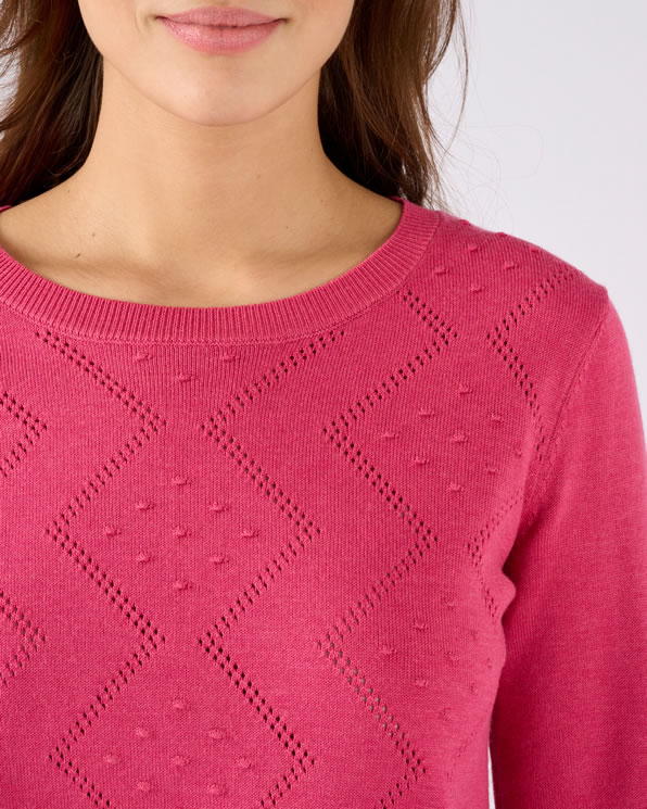 Pull points en relief et jeu d'ajourés