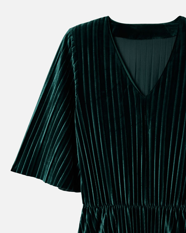 Robe en velours plissé