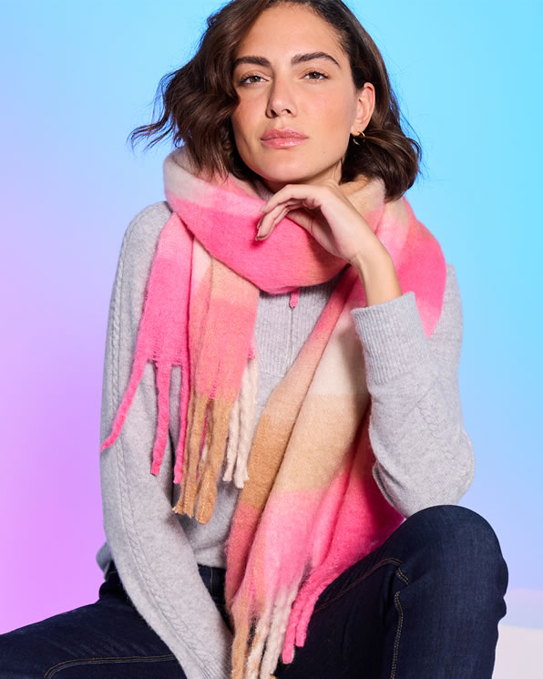 Echarpe à carreaux effet laineux