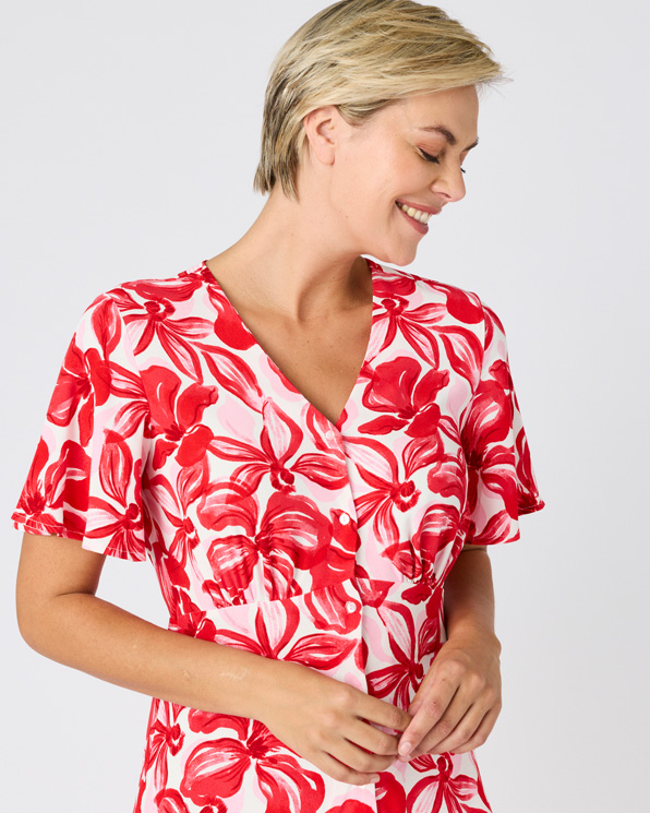 Robe tissu crêpe manches papillon