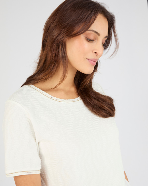T-shirt maille jacquard reliéfée