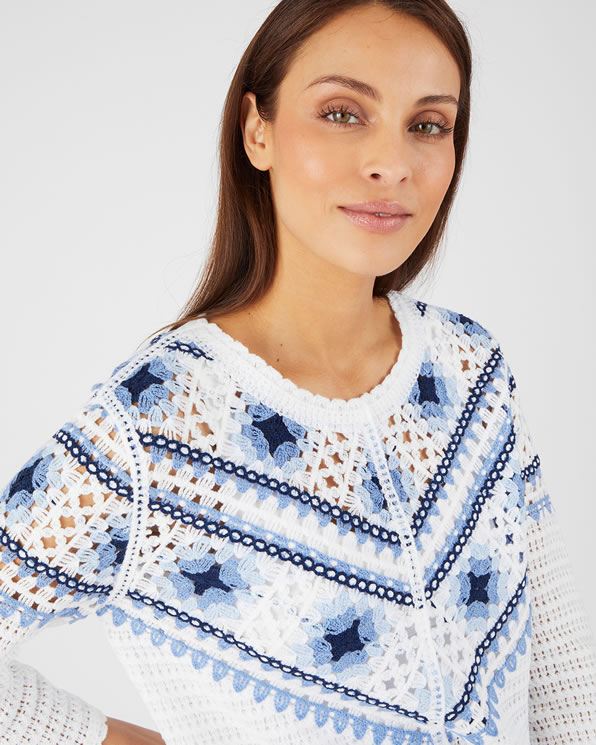 Pull maille crochet colorée