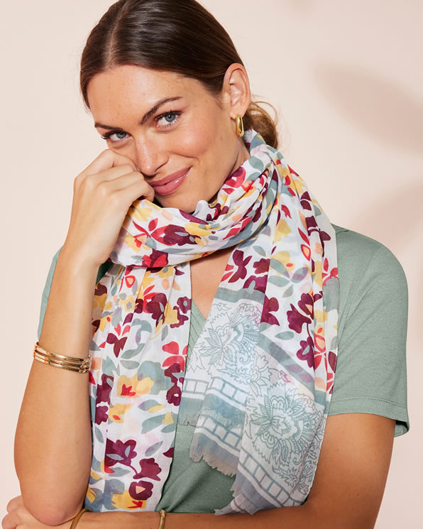 Foulard imprimé fleuri