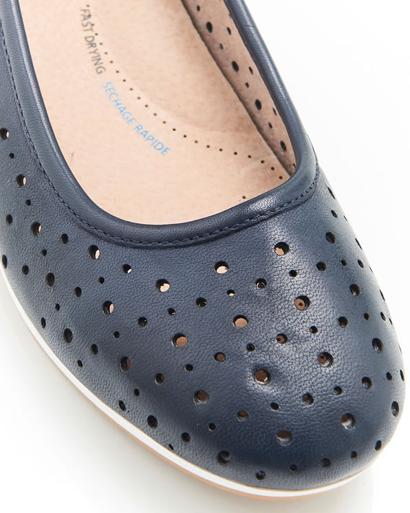 Ballerines Climatyl dessus cuir perforé