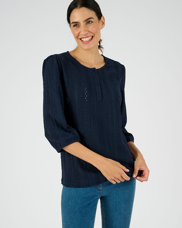 Top maille jacquard stretch ajourée et brodée