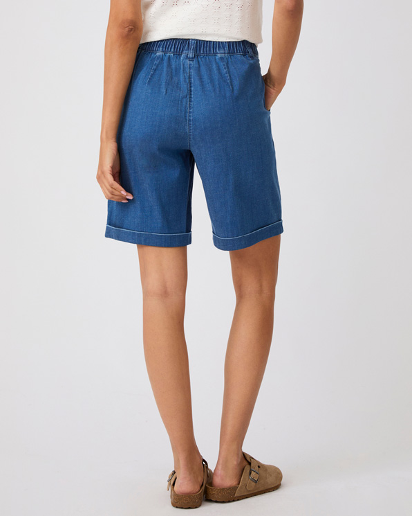 Short en denim léger
