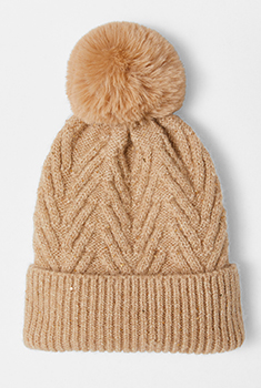 Bonnet à pompon avec laine