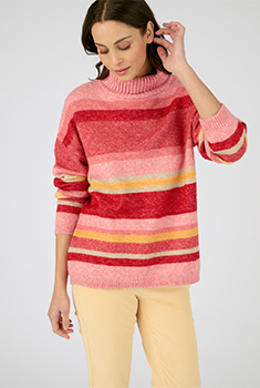 Pull col roulé rayé