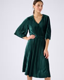 Robe en velours plissé