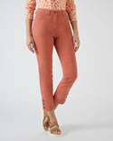 Pantalon 7/8ème boutons bas de jambes
