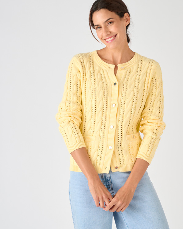 Cardigan maille ajourée et torsades