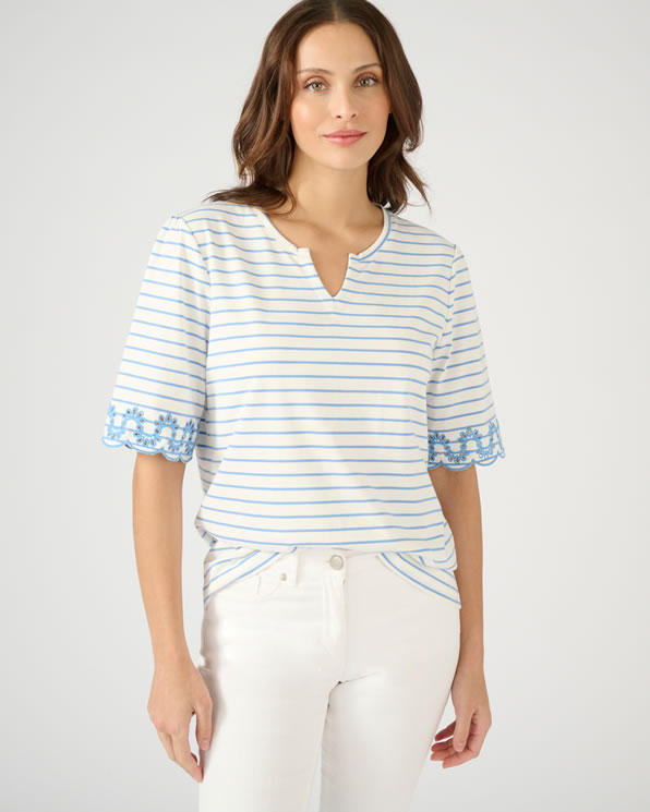T-shirt imprimé détails brodés