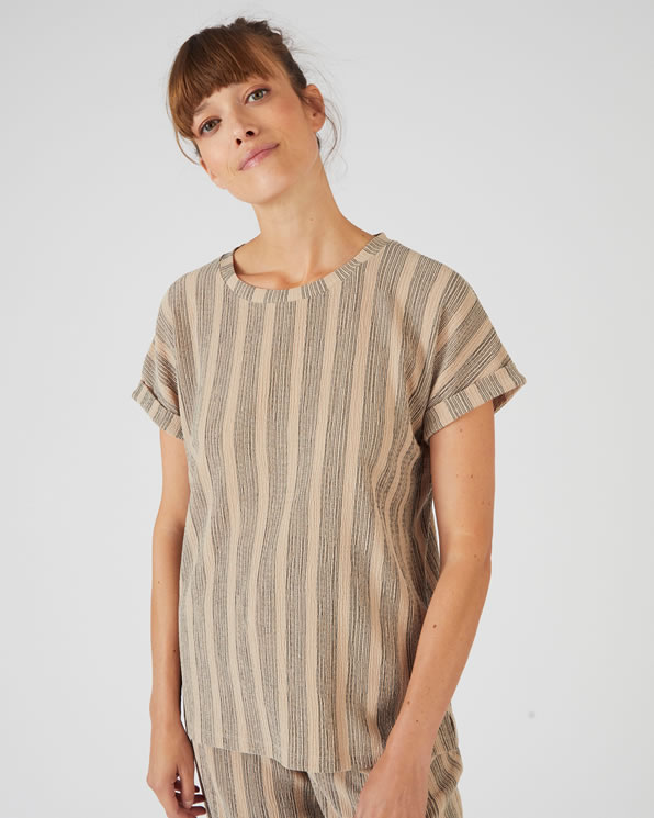 Tee-shirt en maille texturée rayée
